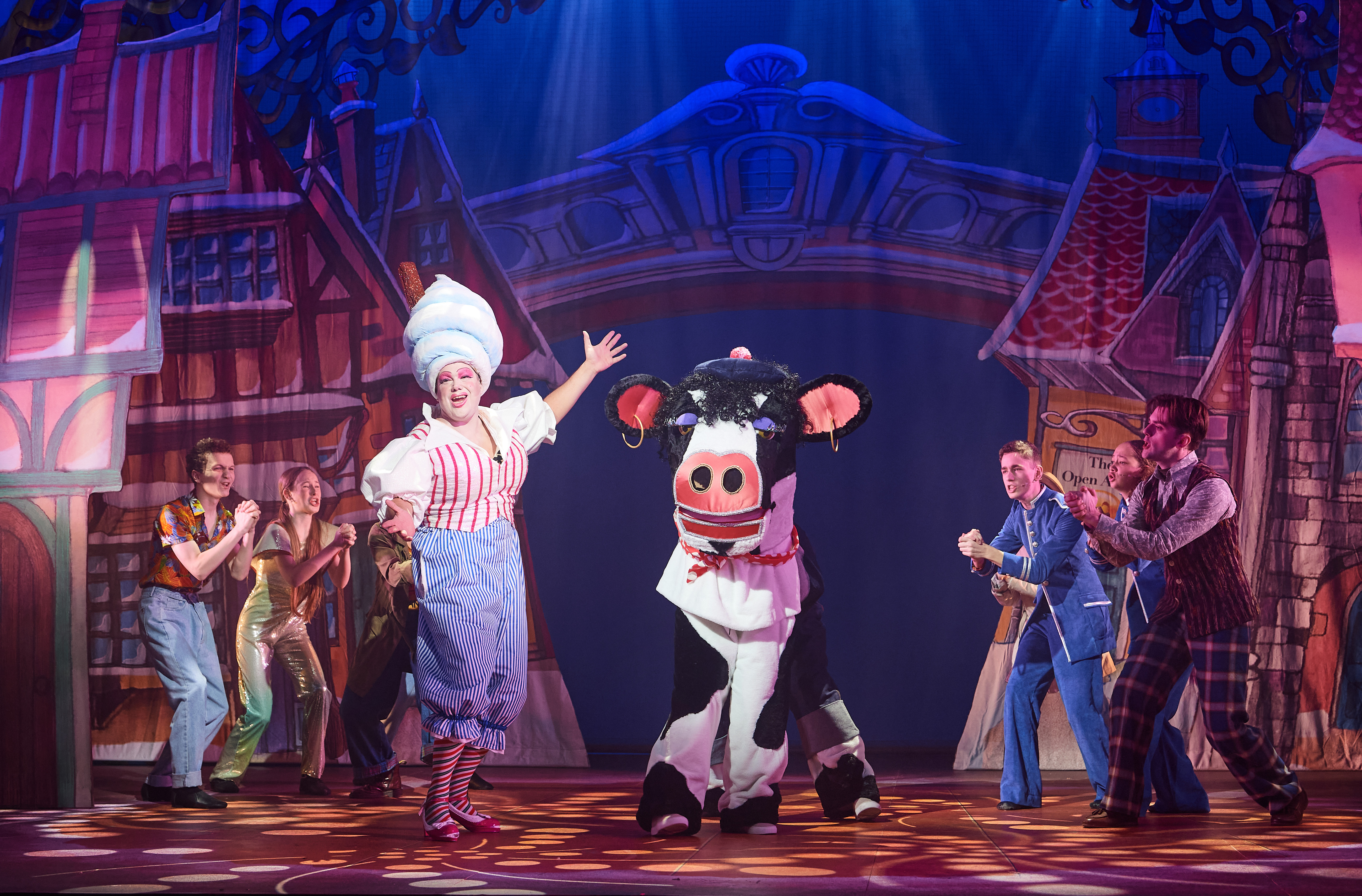 Panto Is Fun Time to delight in the fun of panto! | Oxford Playhouse