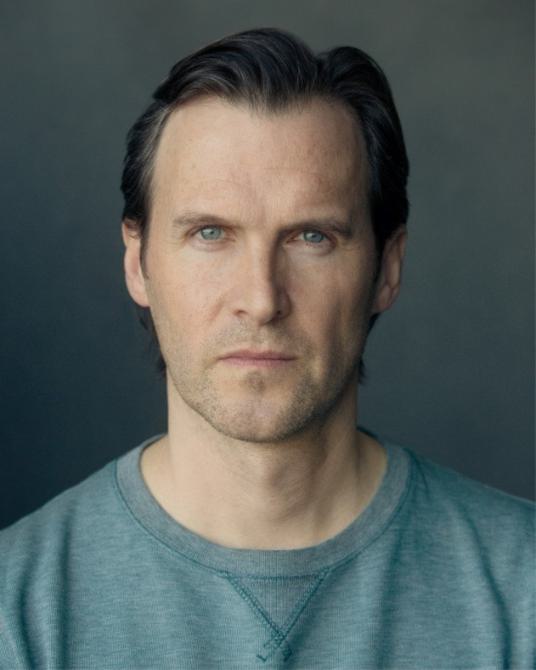 Headshot of Jonah Russell